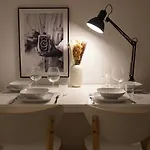 Modern & Zentral Mit Parkplatz - 30 Min Bis Zur Messe Koeln Und Duesseldorf ヴッパータール