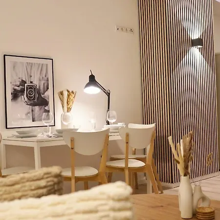 Modern & Zentral Mit Parkplatz - 30 Min Bis Zur Messe Koeln Und Duesseldorf Apartment *