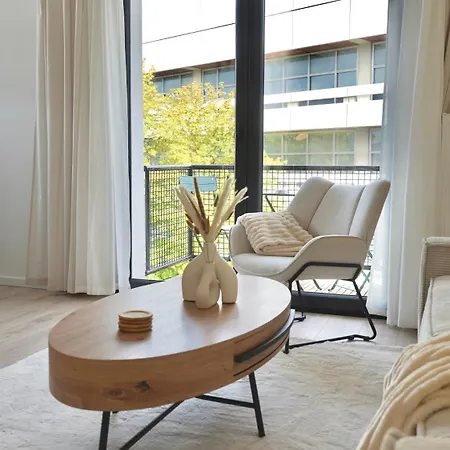 Appartement Modern & Zentral Mit Parkplatz - 30 Min Bis Zur Messe Koeln Und Duesseldorf *