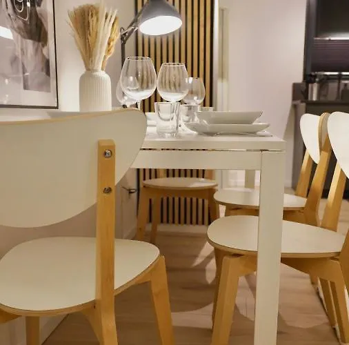 Modern & Zentral Mit Parkplatz - 30 Min Bis Zur Messe Koeln Und Duesseldorf Appartement